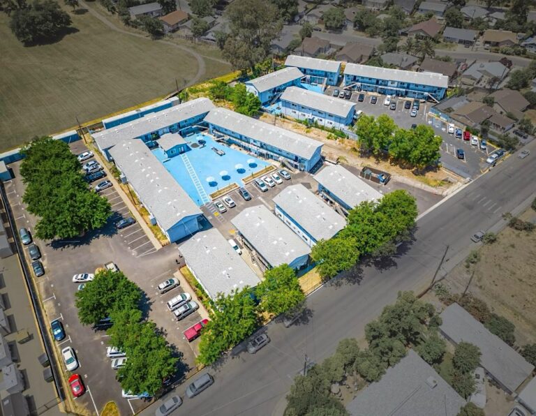 $4,950,000 60-unit Apartment in Sacramento